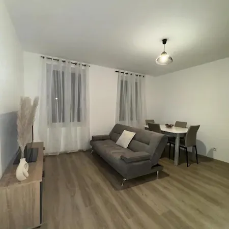 Sur Apartment *